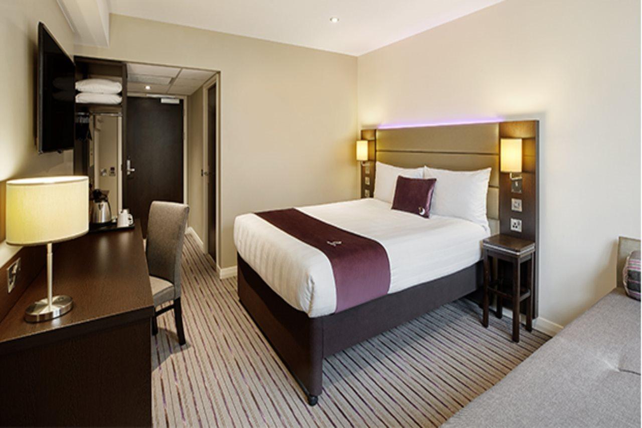 Premier Inn Watford - Croxley Green エクステリア 写真