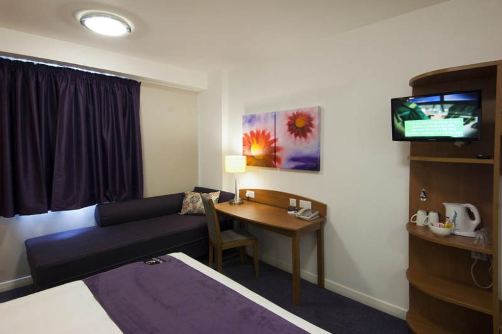 Premier Inn Watford - Croxley Green エクステリア 写真