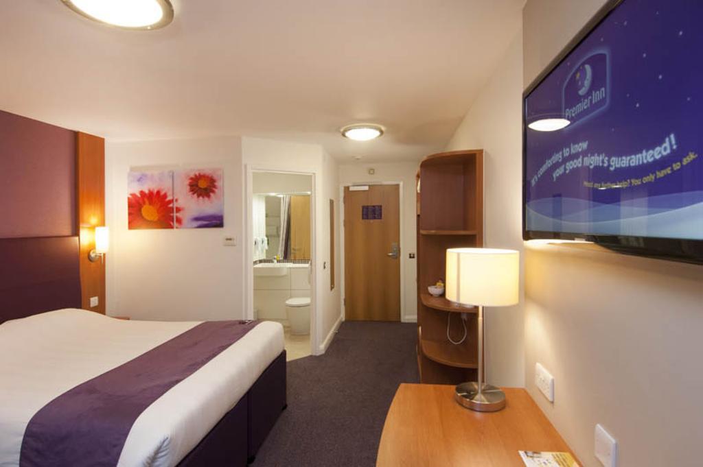 Premier Inn Watford - Croxley Green エクステリア 写真